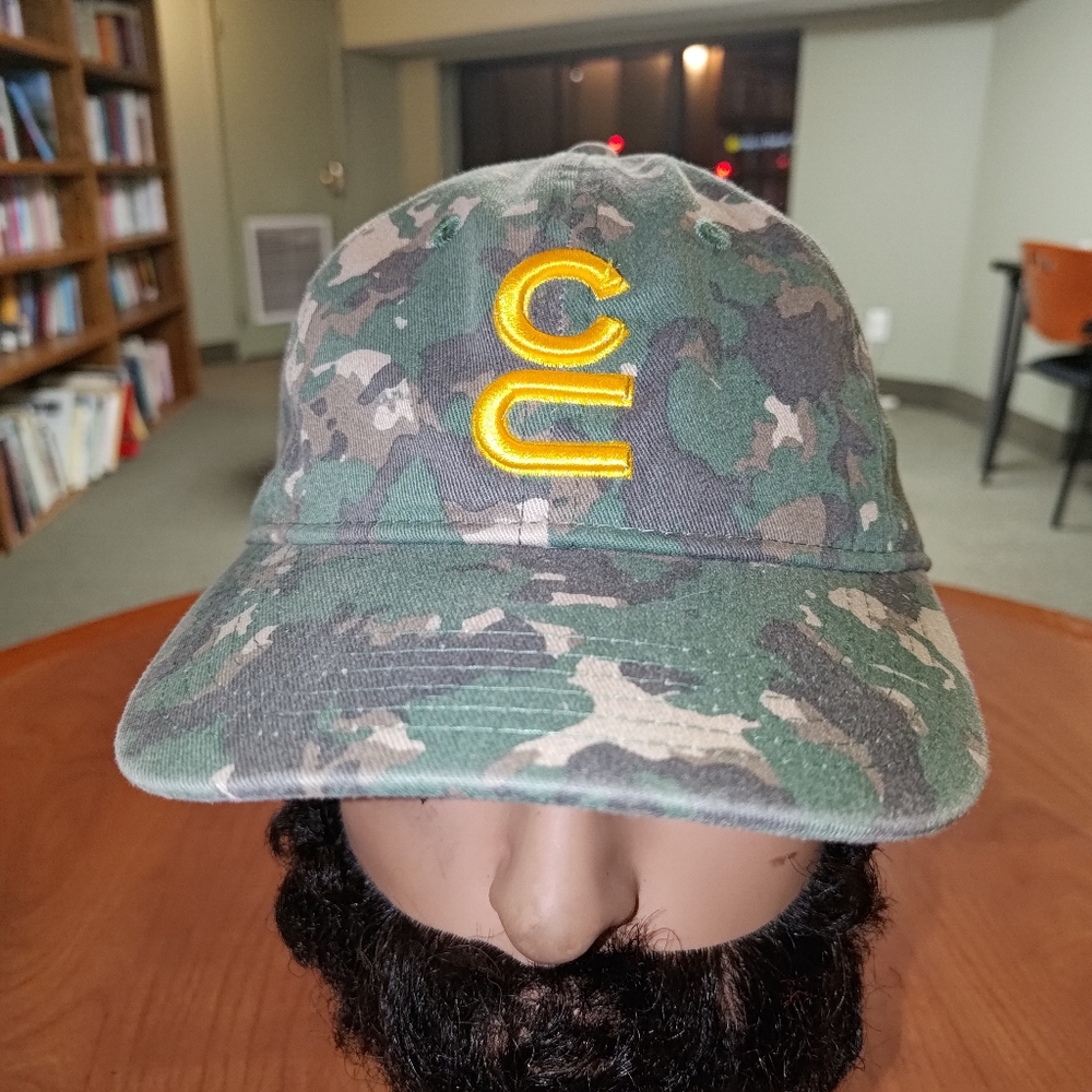 CU Thick Embroidered Logo Camo Strap-on Cap Hat